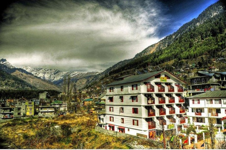 76 Resorts in Manali, Book Manali Resorts at Best Price
